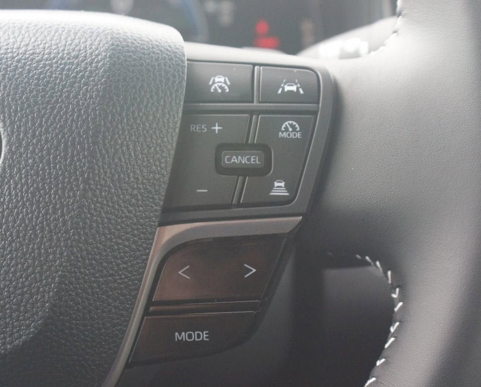 Used 2026 Toyota Camry SE FWD image 10