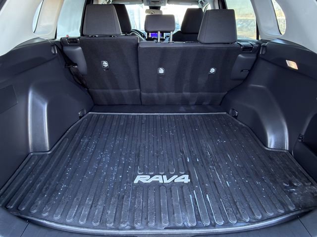 Used 2023 Toyota RAV4 LE image 25