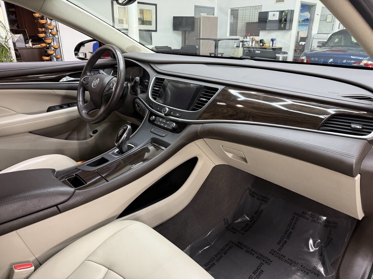 Used 2017 Buick LaCrosse Preferred image 18