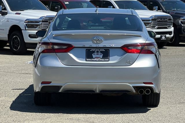 Used 2024 Toyota Camry SE w/ Cold Weather Package image 7