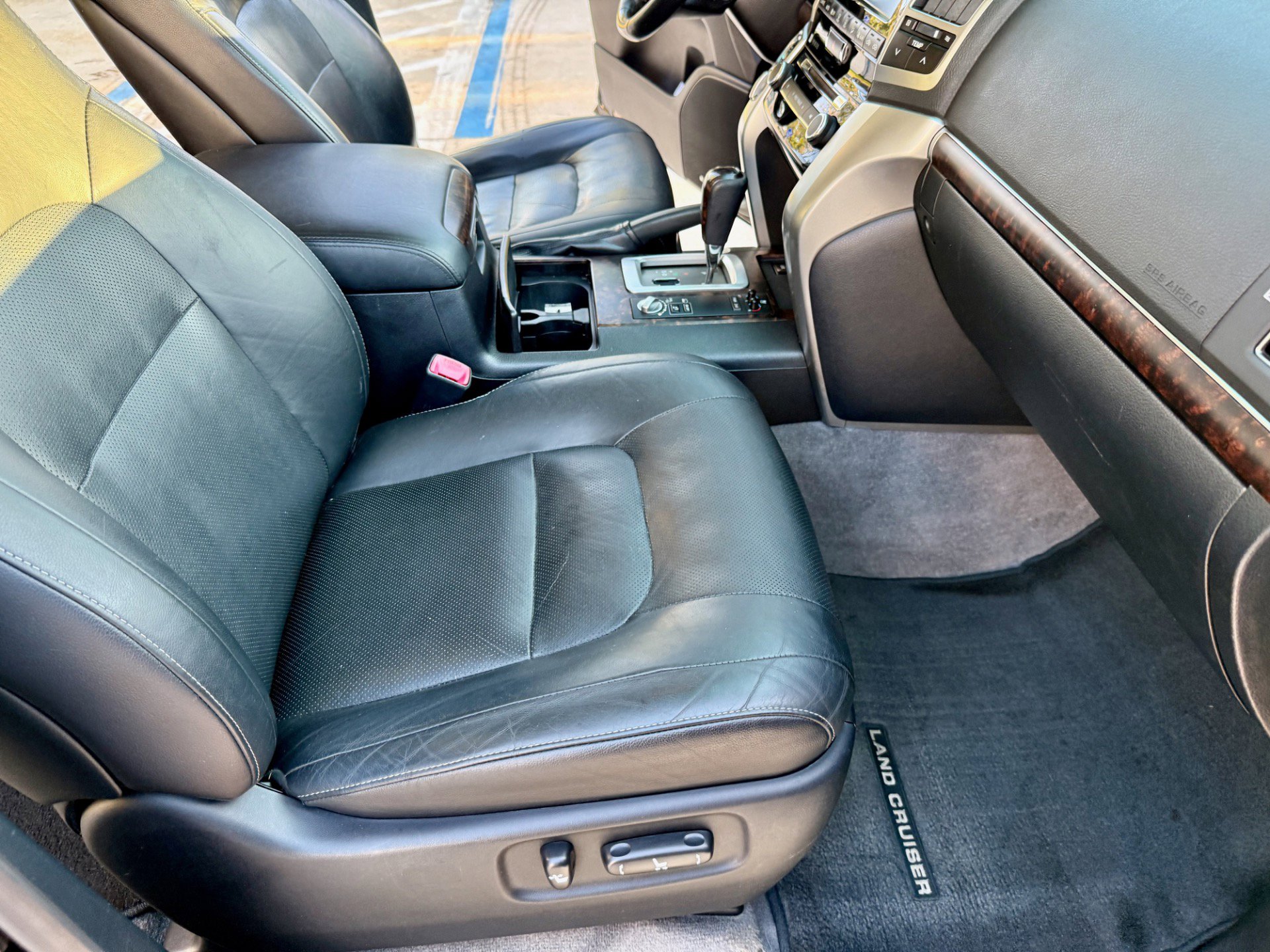 Used 2013 Toyota Land Cruiser image 18