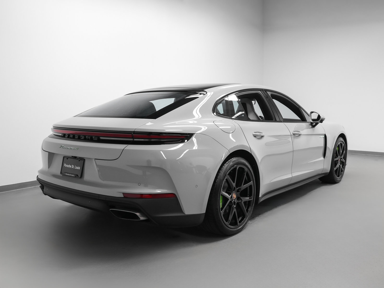Certified 2026 Porsche Panamera 4 E-Hybrid AWD/4WD image 12