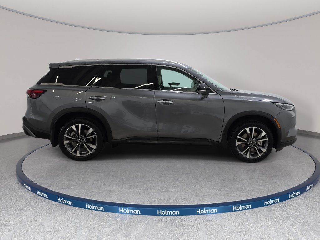 Certified 2024 INFINITI QX60 Luxe w/ Cargo Package AWD/4WD image 4