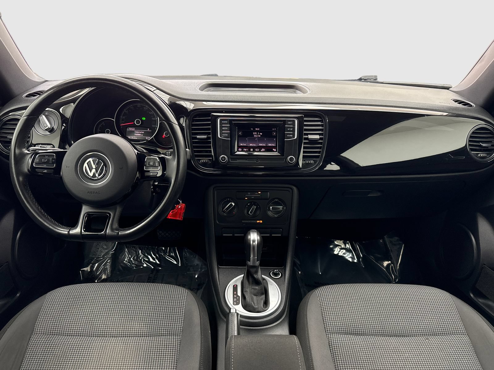 Used 2018 Volkswagen Beetle 2.0T S FWD image 20