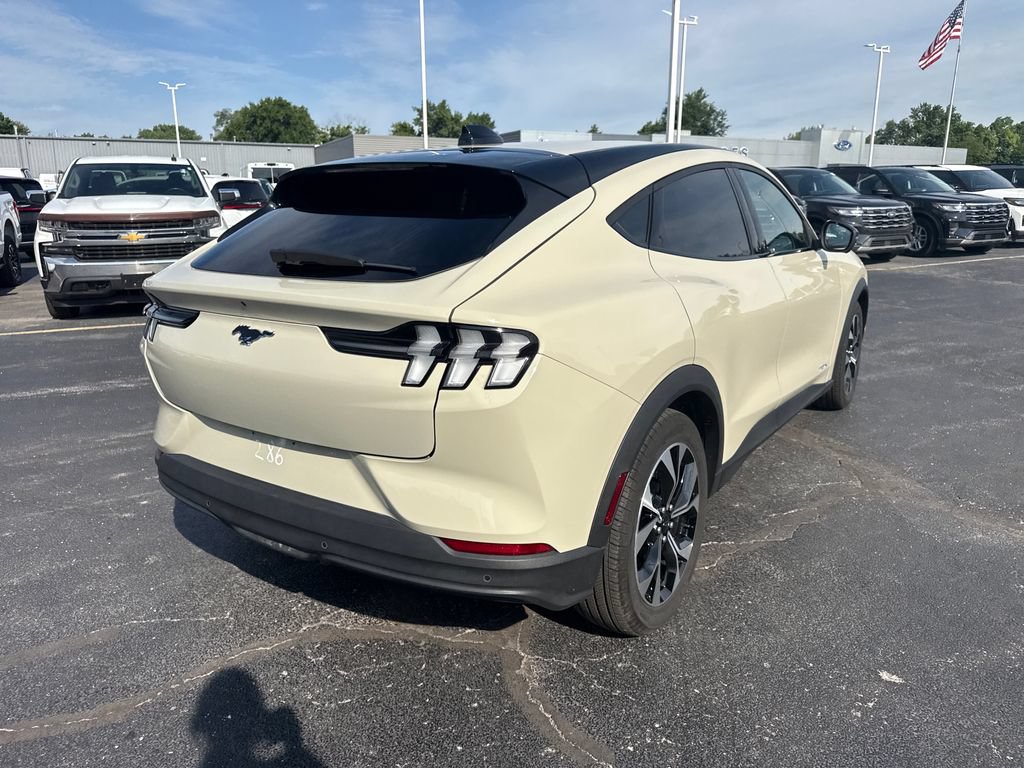 Used 2025 Ford Mustang Mach-E Select AWD/4WD image 7