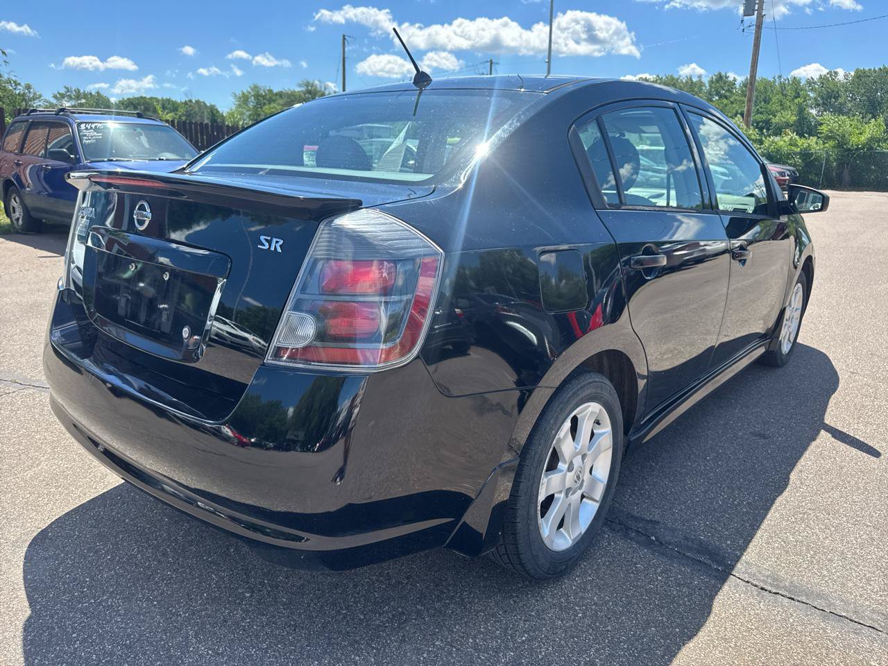 Used 2011 Nissan Sentra 2.0 SR FWD image 5