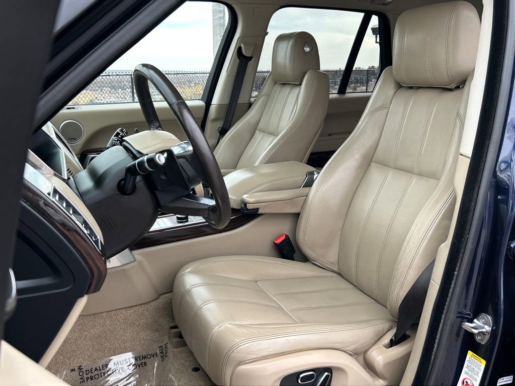 Used 2014 Land Rover Range Rover HSE image 17