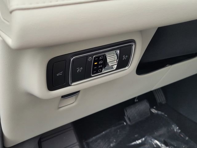 New 2026 Lincoln Nautilus Reserve w/ Jet Appearance Package image 19