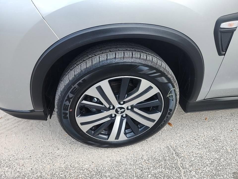 Used 2025 Mitsubishi Outlander Sport ES image 14