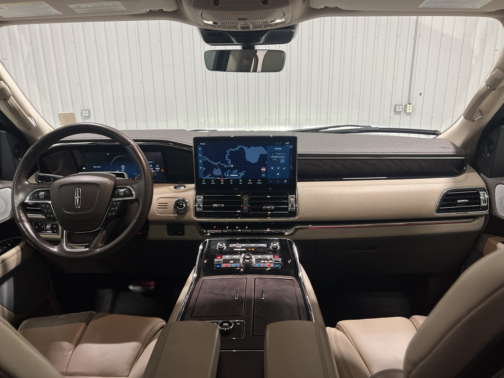 Used 2023 Lincoln Navigator L Reserve image 19