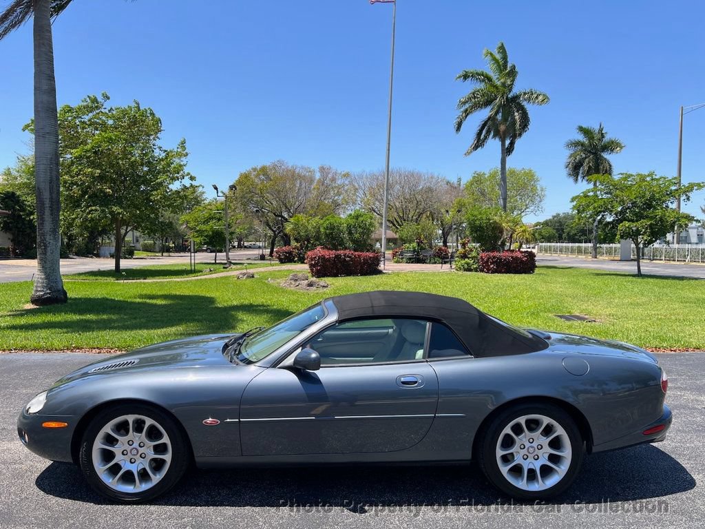 Used 2001 Jaguar XKR Convertible RWD image 23