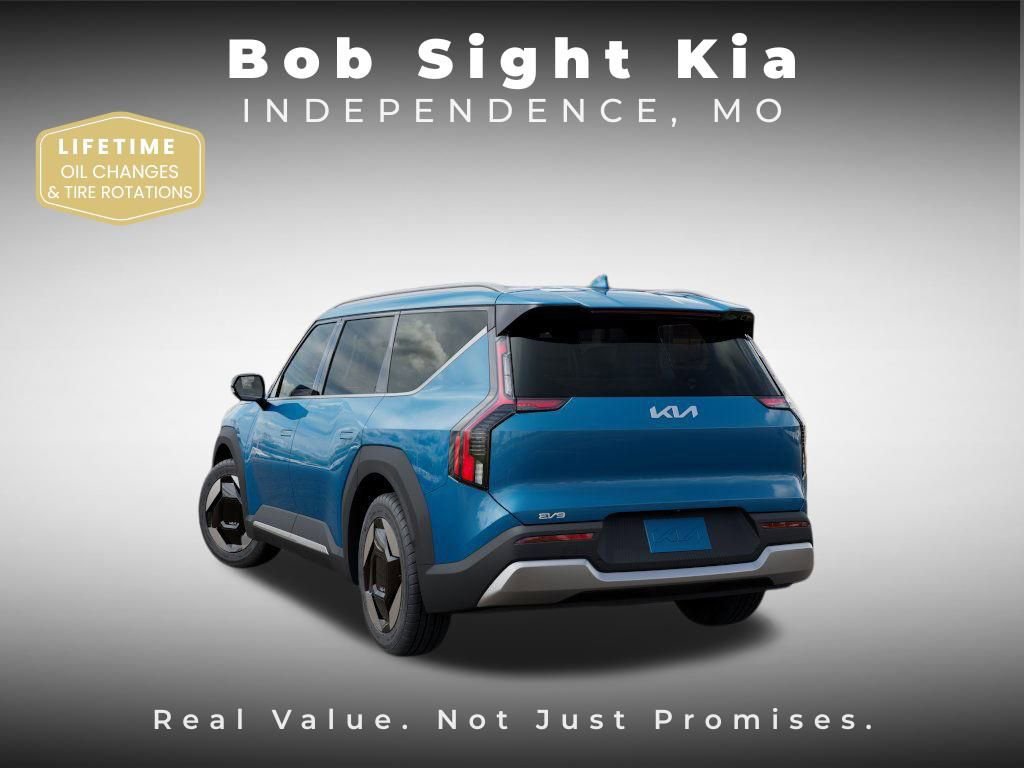New 2026 Kia EV9 Wind image 4