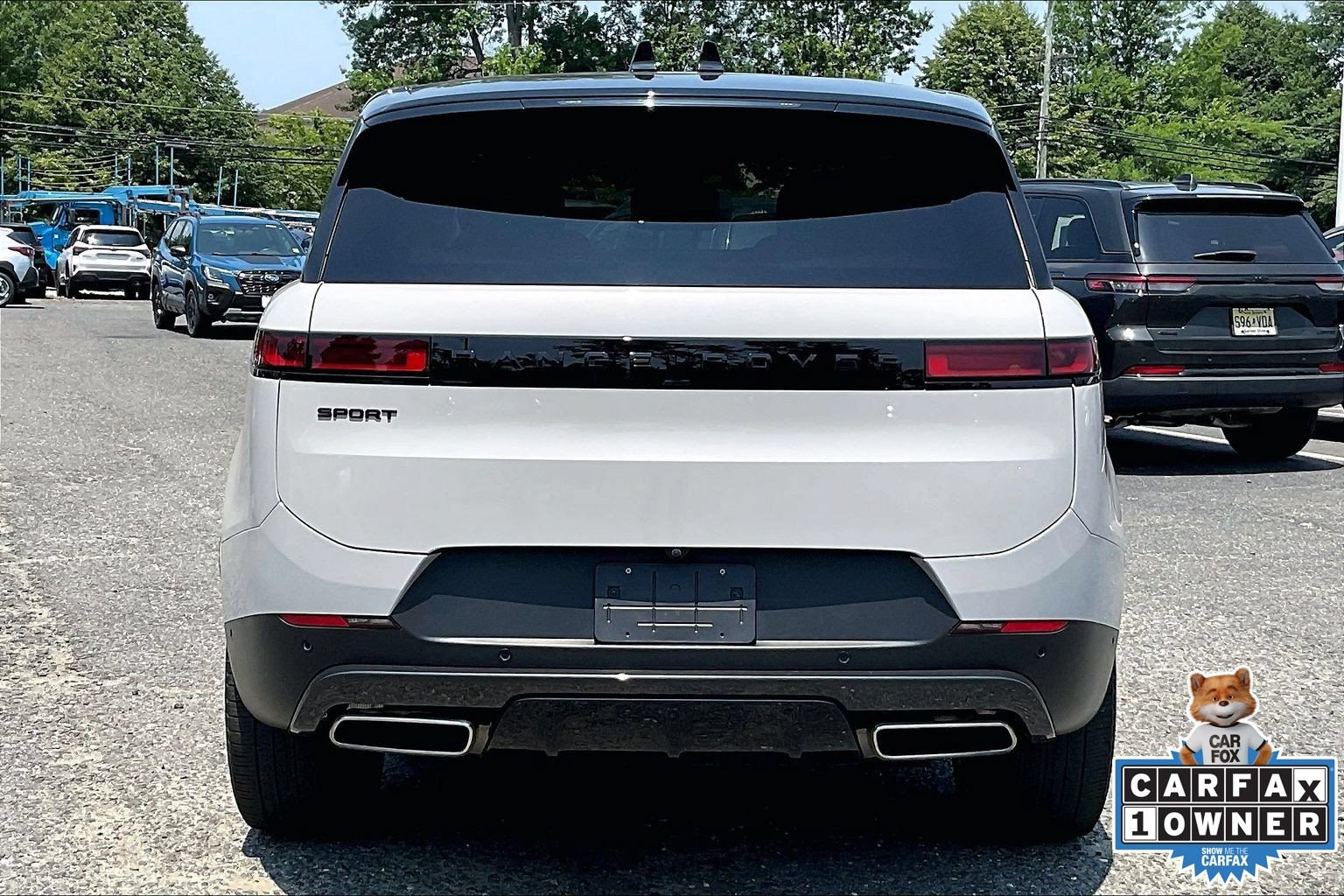 Used 2024 Land Rover Range Rover Sport SE AWD/4WD image 4