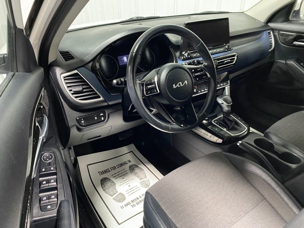 Used 2022 Kia Seltos S image 6