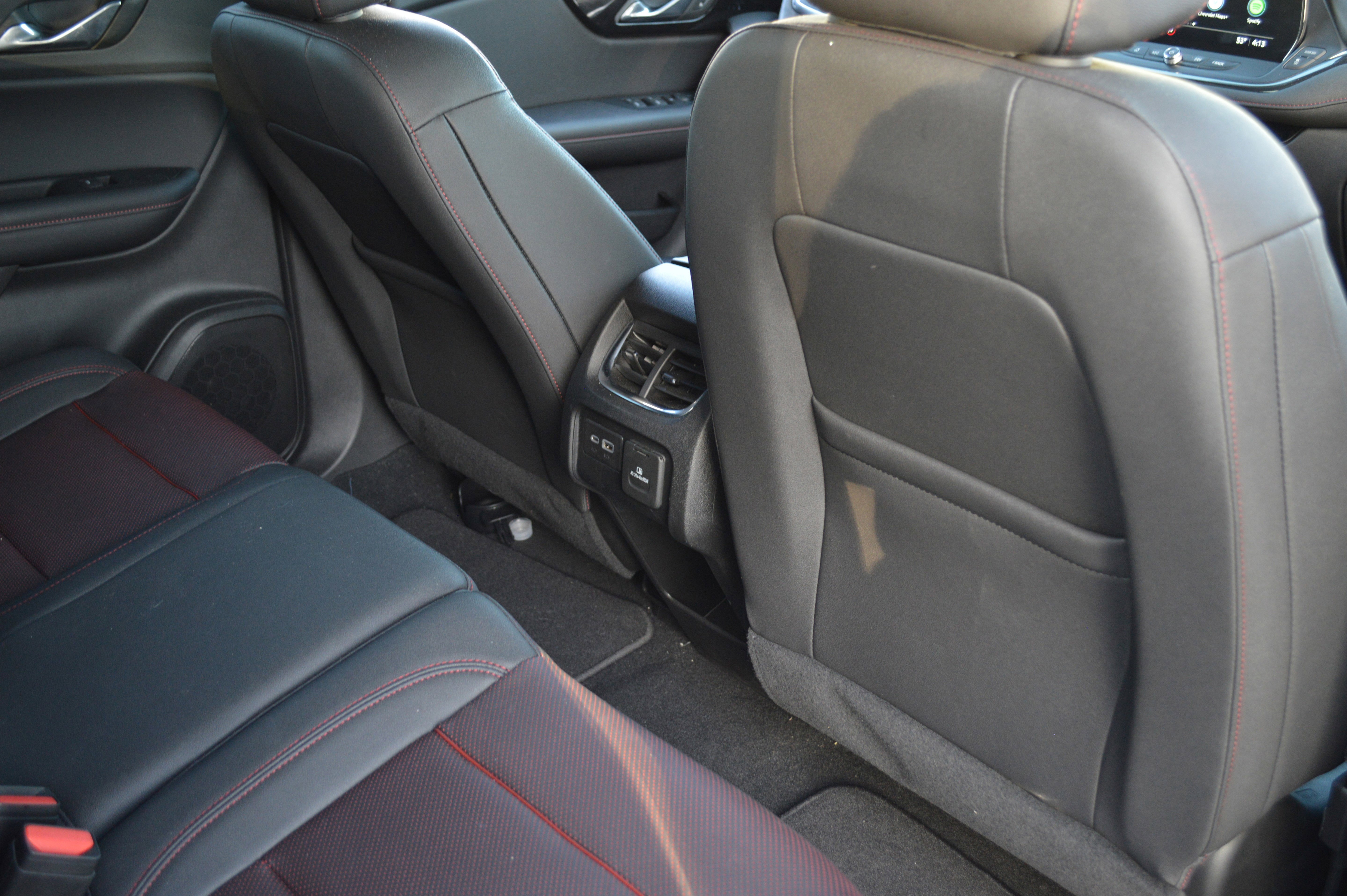 Used 2023 Chevrolet Blazer RS image 31