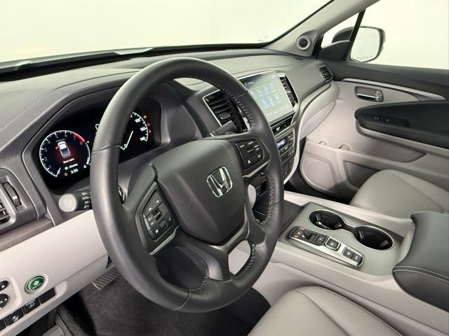 Used 2025 Honda Ridgeline RTL image 16