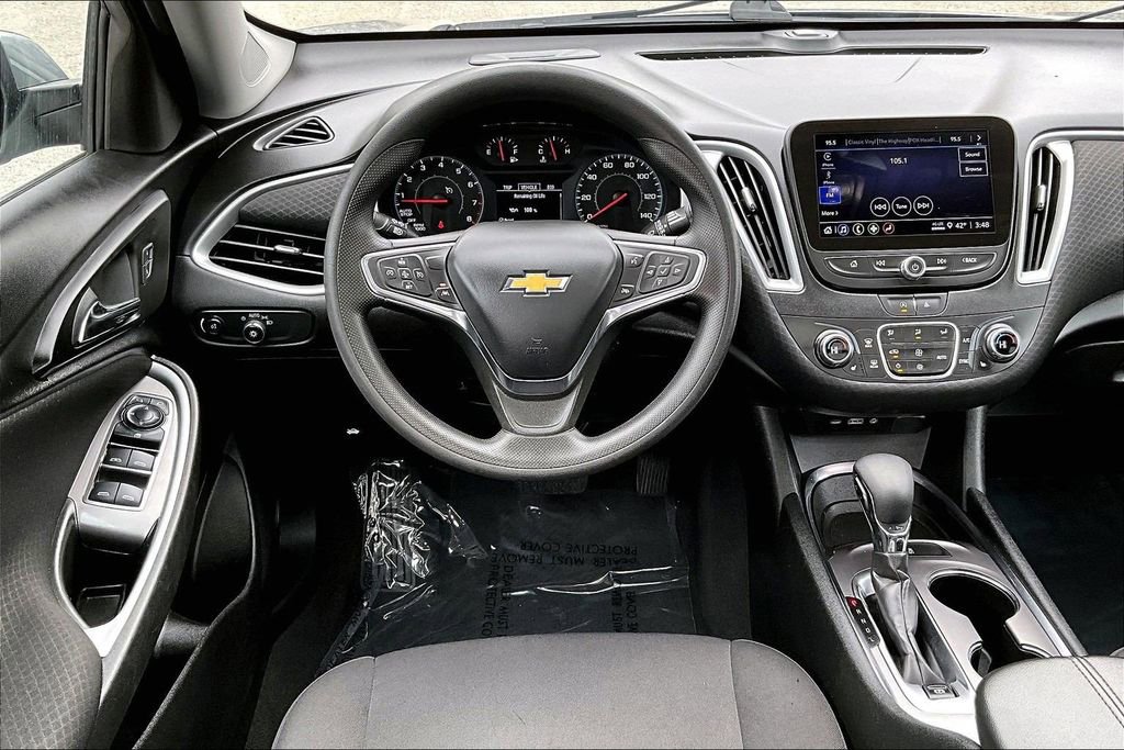 Used 2023 Chevrolet Malibu LT FWD image 5