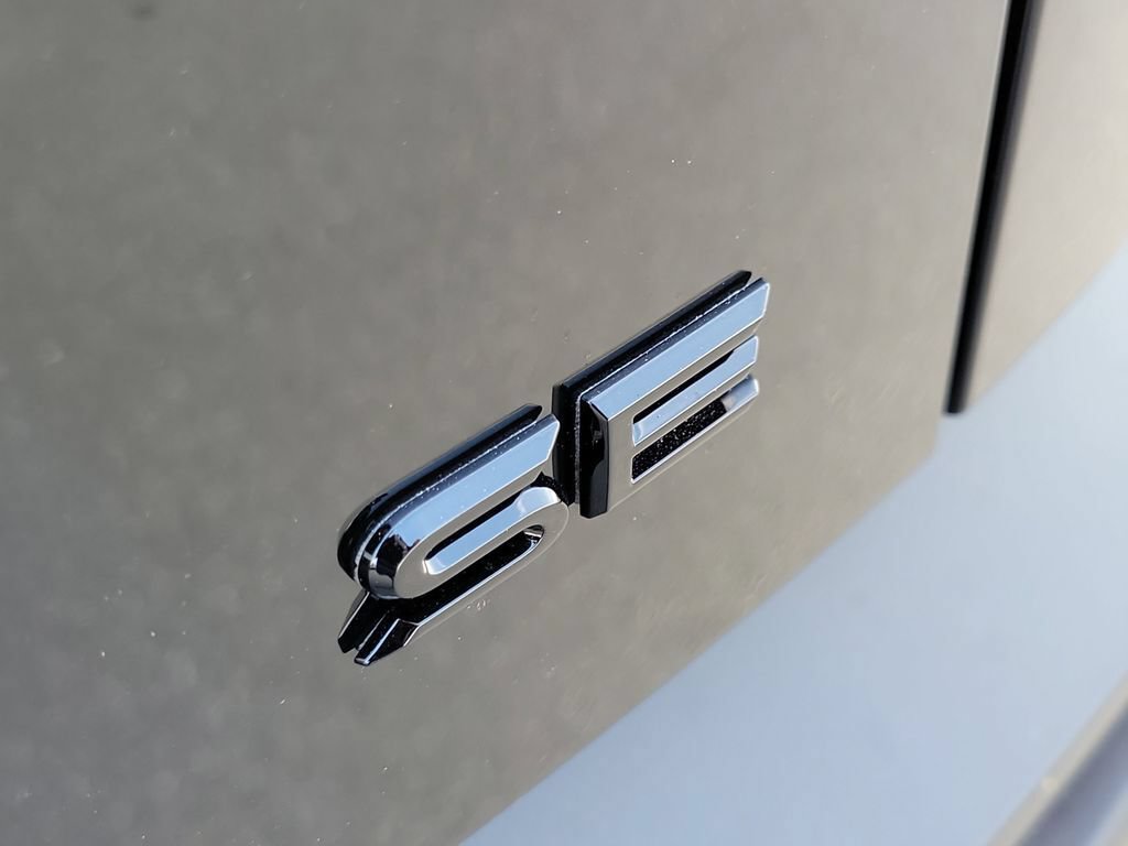 New 2026 Toyota C-HR AWD/4WD image 10