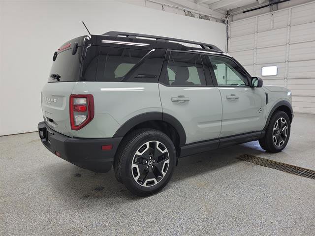 Certified 2024 Ford Bronco Sport Outer Banks w/ Tech Package AWD/4WD image 3