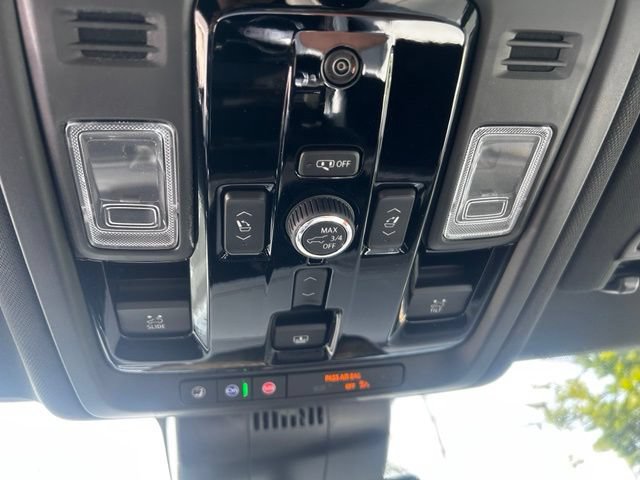 New 2026 Chevrolet Suburban Premier AWD/4WD image 37