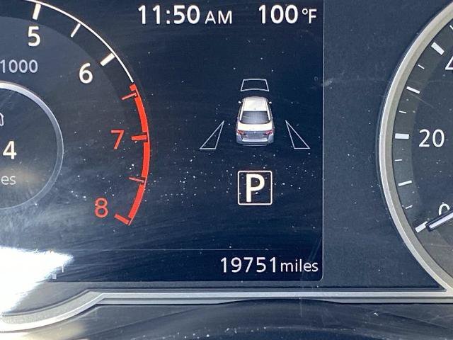 Used 2025 Nissan Versa SV FWD image 8