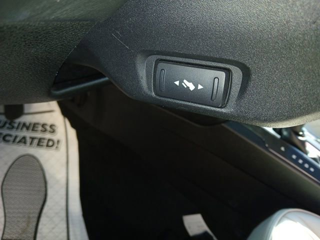 Used 2016 Ford Explorer Platinum image 28