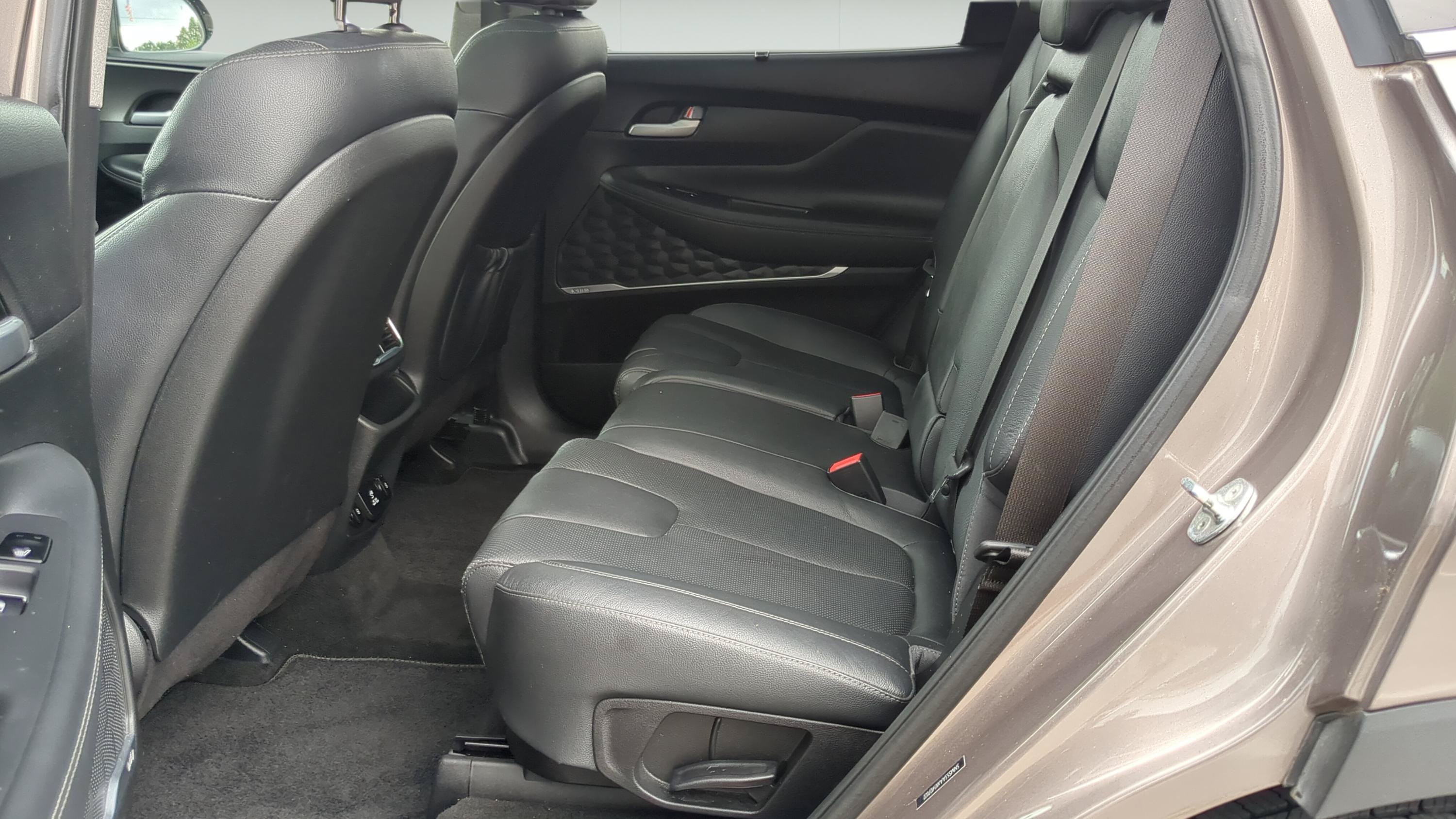 Used 2019 Hyundai Santa Fe FWD image 21