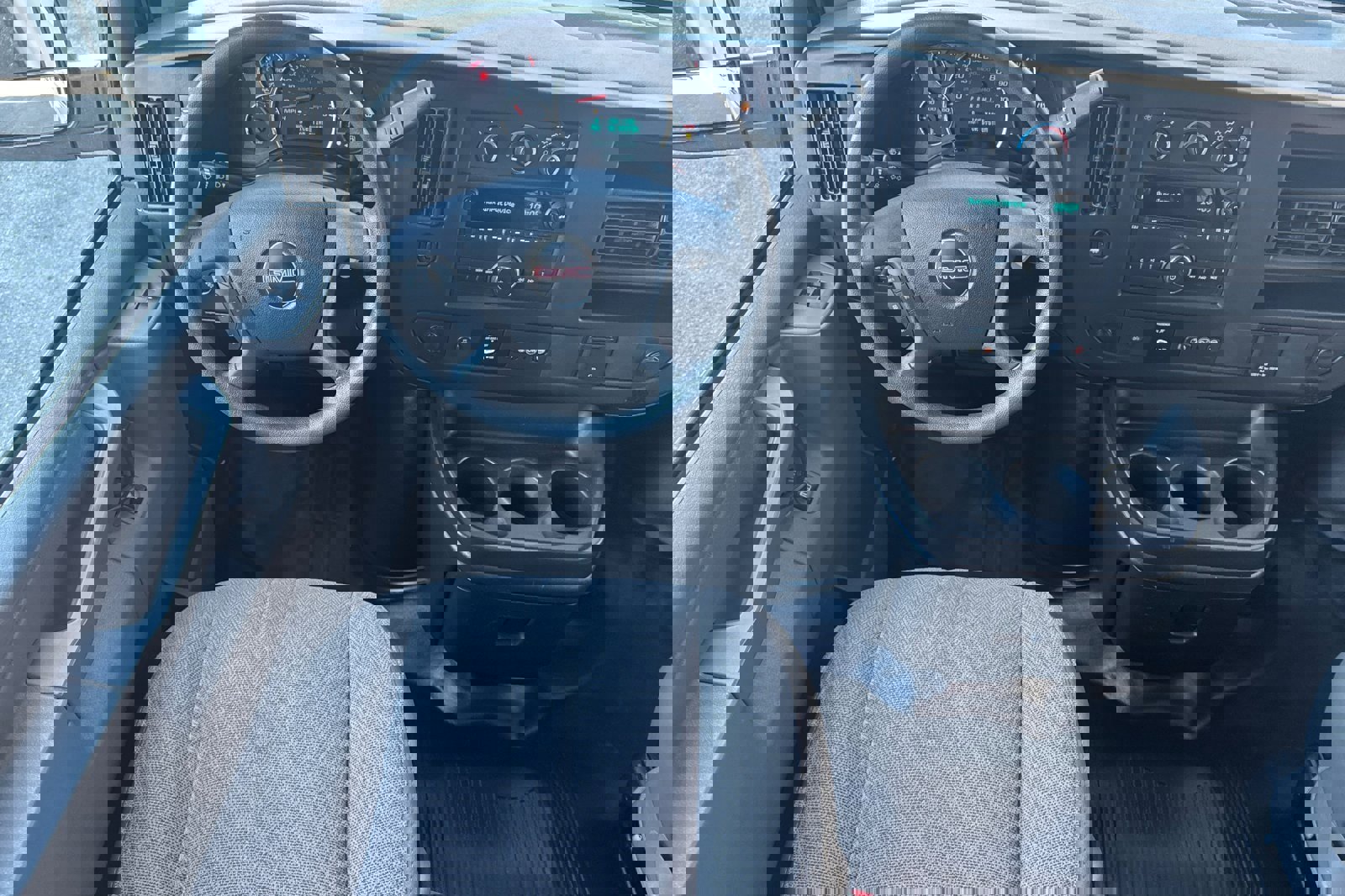 Used 2018 GMC Savana 3500 LT w/ LT Preferred Equipment Group image 15