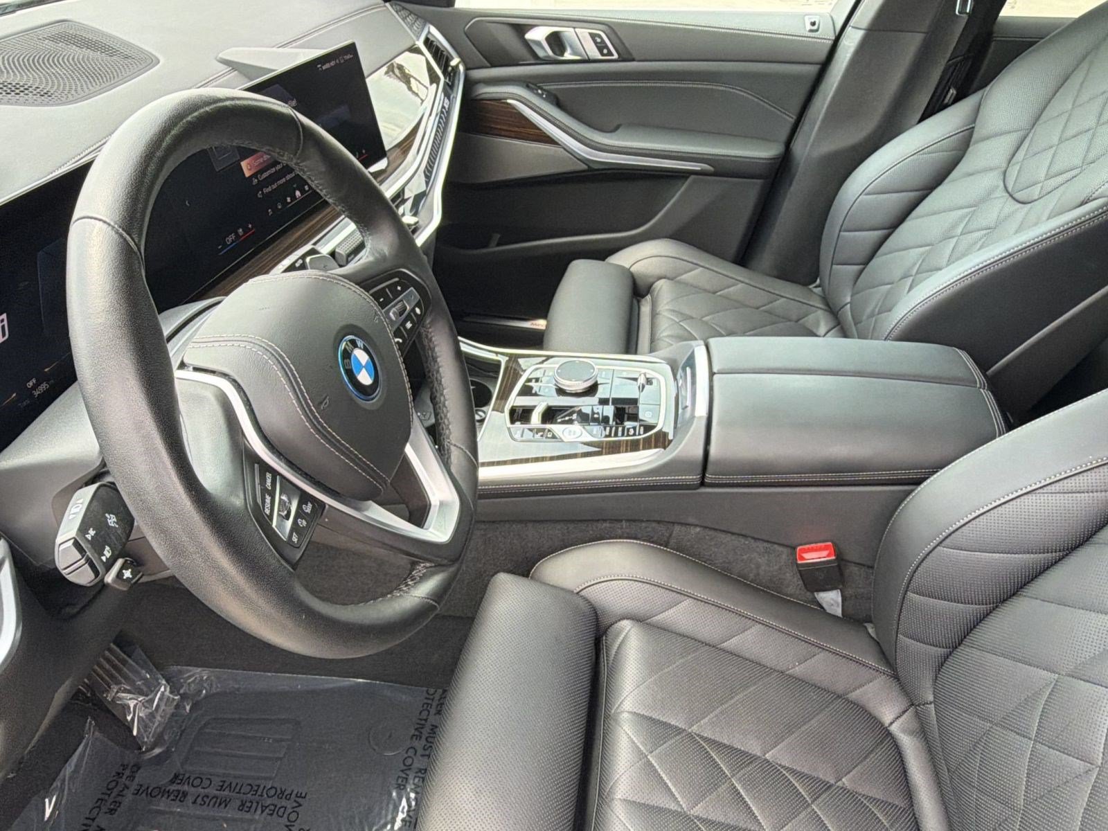 Used 2024 BMW X5 xDrive50e w/ Premium Package AWD/4WD image 5