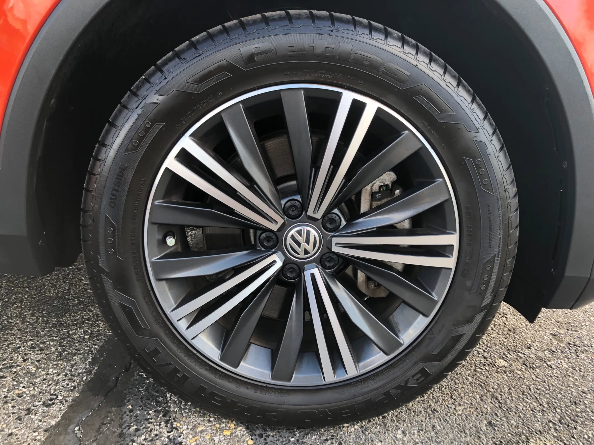 Used 2019 Volkswagen Tiguan SEL image 74