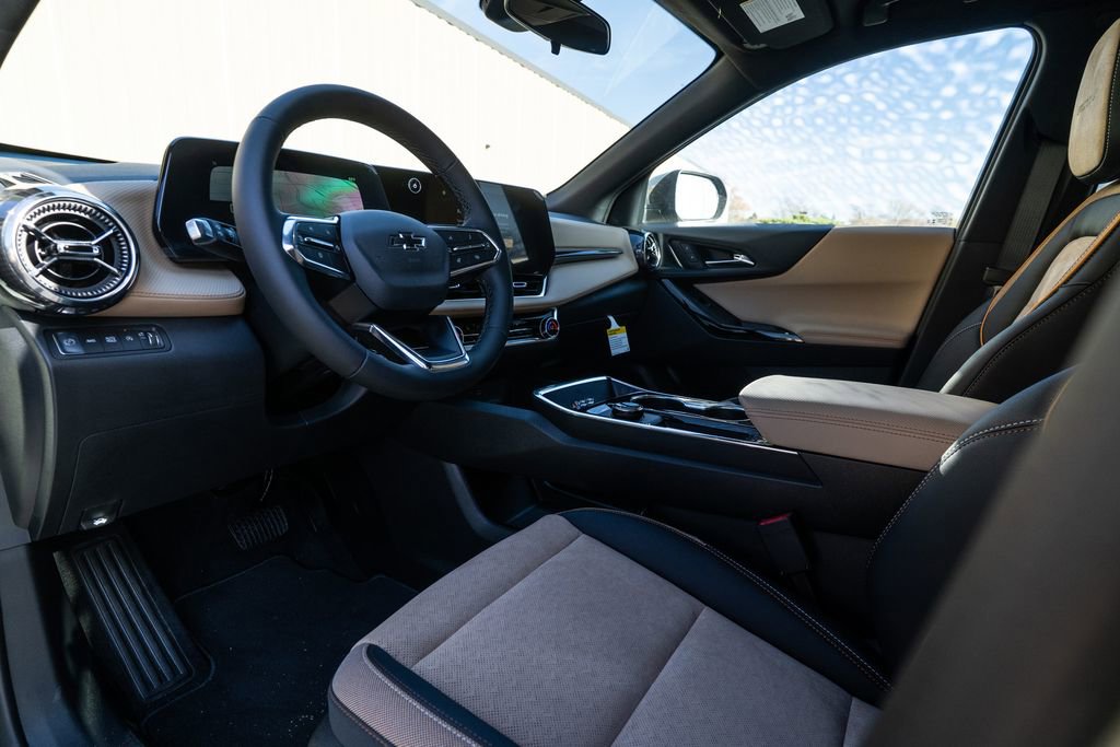 New 2026 Chevrolet Equinox ACTIV image 13