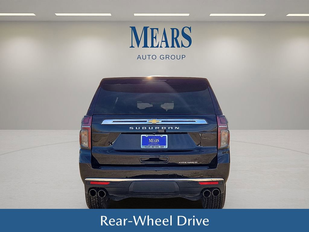 Used 2024 Chevrolet Suburban Premier image 5