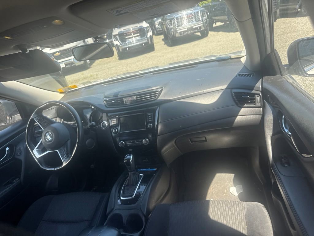 Used 2018 Nissan Rogue SV AWD/4WD image 8