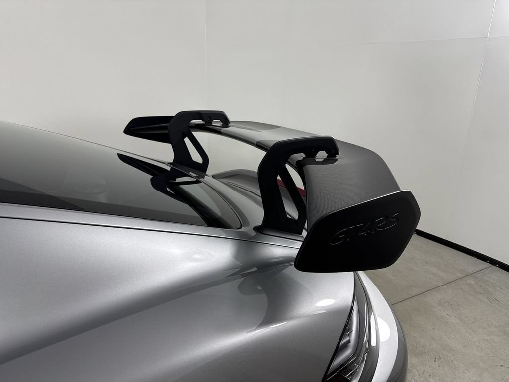 Certified 2024 Porsche 718 Cayman GT4 RS RWD image 17