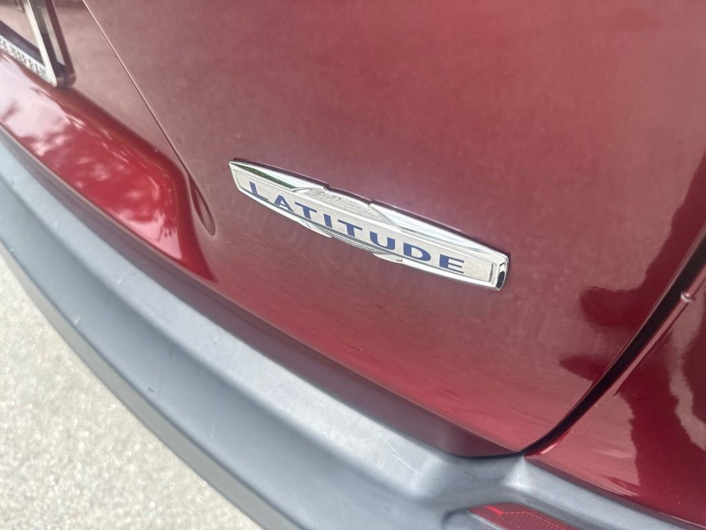 Certified 2019 Jeep Cherokee Latitude Plus image 34