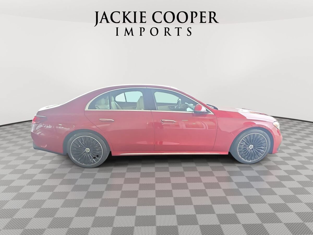 New 2026 Mercedes-Benz E 350 4MATIC Sedan image 4