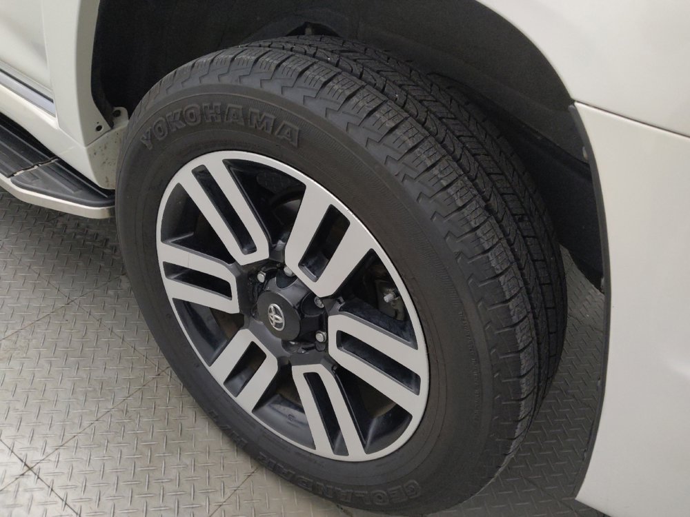 Used 2022 Toyota 4Runner Limited RWD image 31