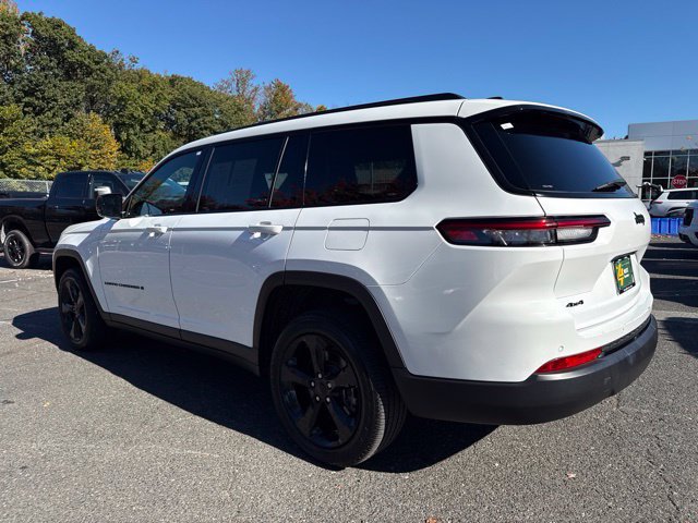 Used 2024 Jeep Grand Cherokee L Laredo AWD/4WD image 18