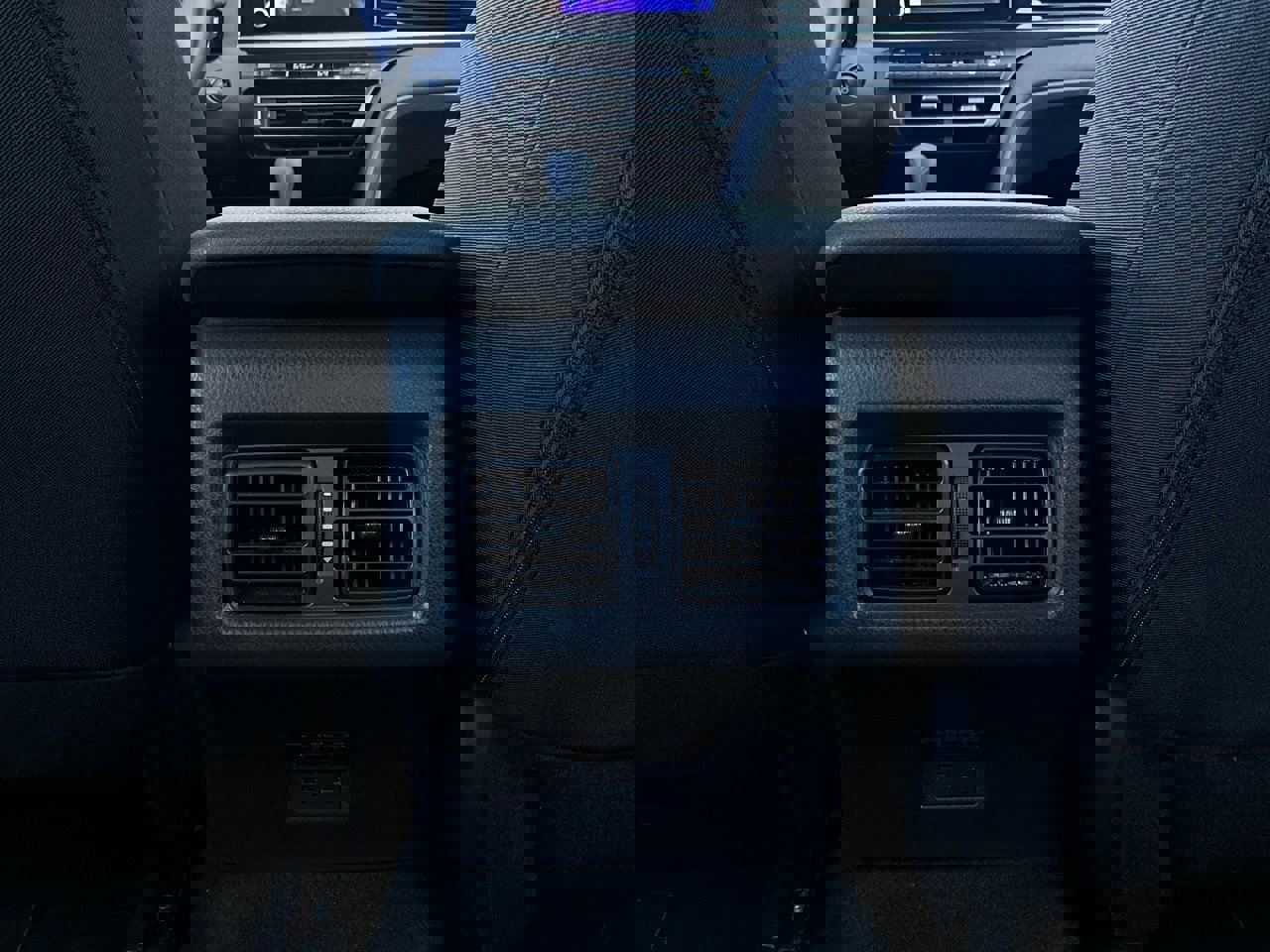 Used 2025 Toyota Camry LE image 12