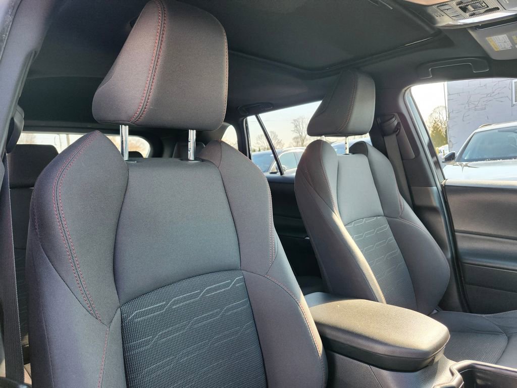 Used 2022 Toyota RAV4 SE w/ Weather & Moonroof Package AWD/4WD image 12