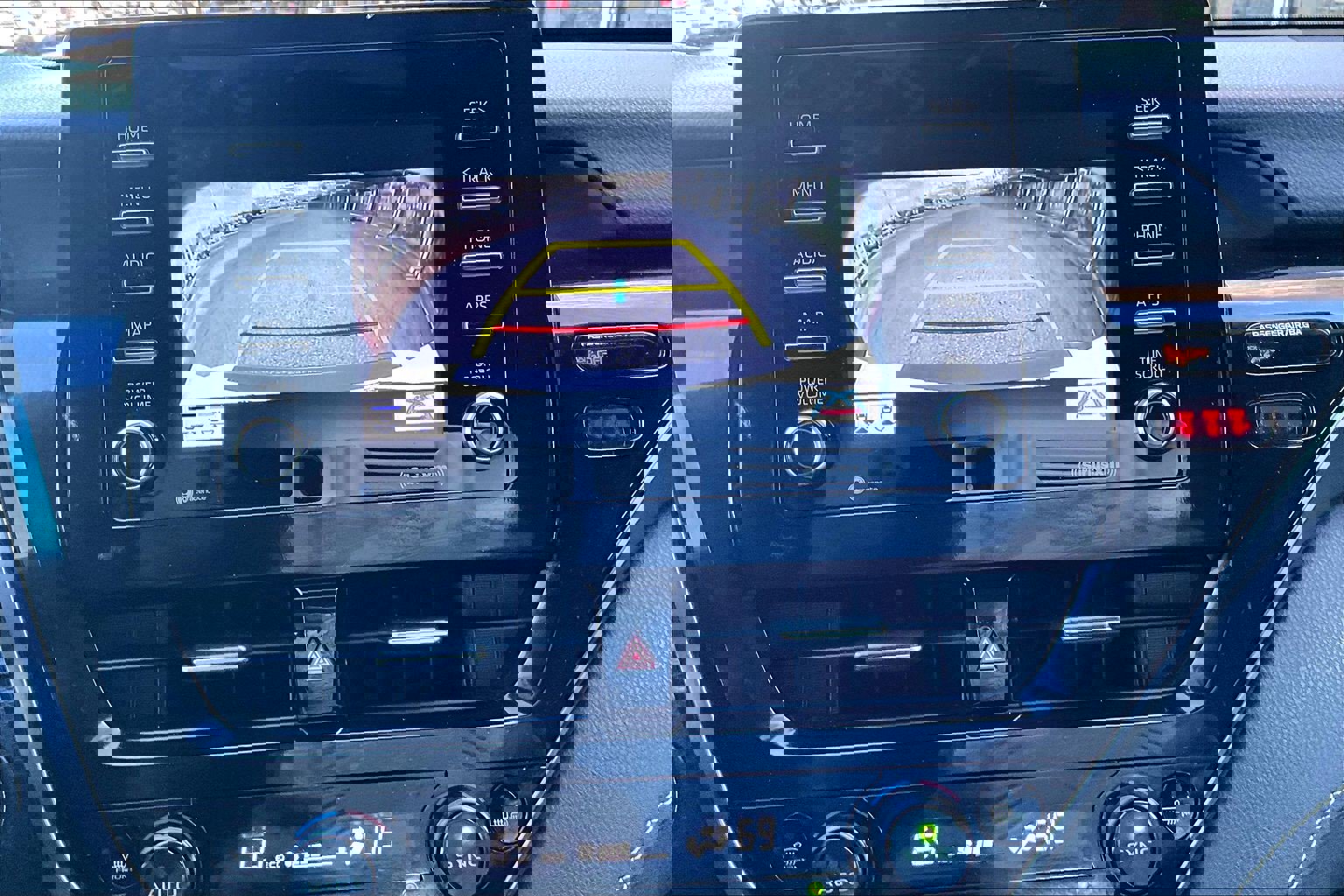 Used 2023 Toyota Camry SE w/ Convenience Package image 20