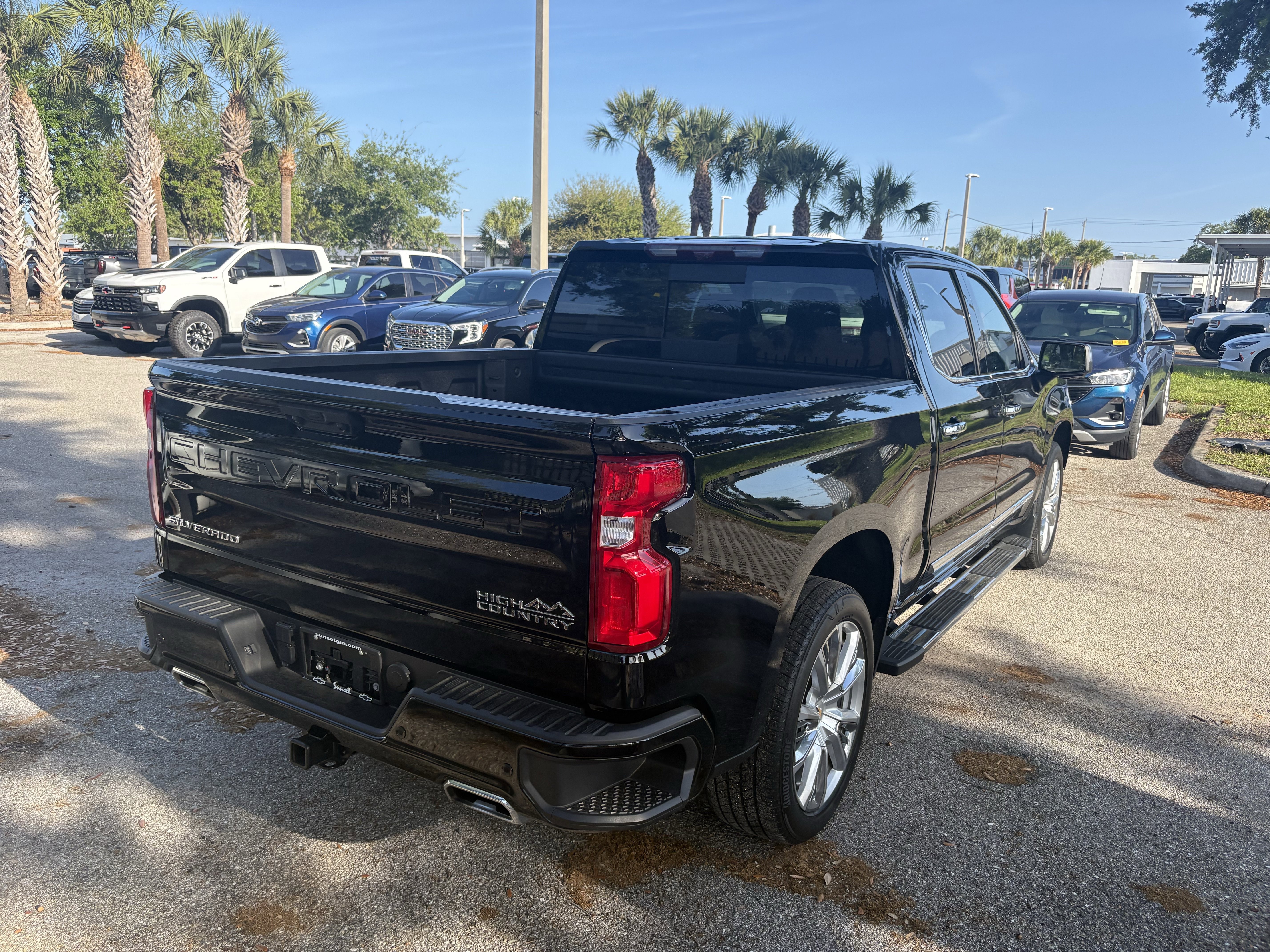 Certified 2024 Chevrolet Silverado 1500 High Country w/ High Country Premium Package image 7