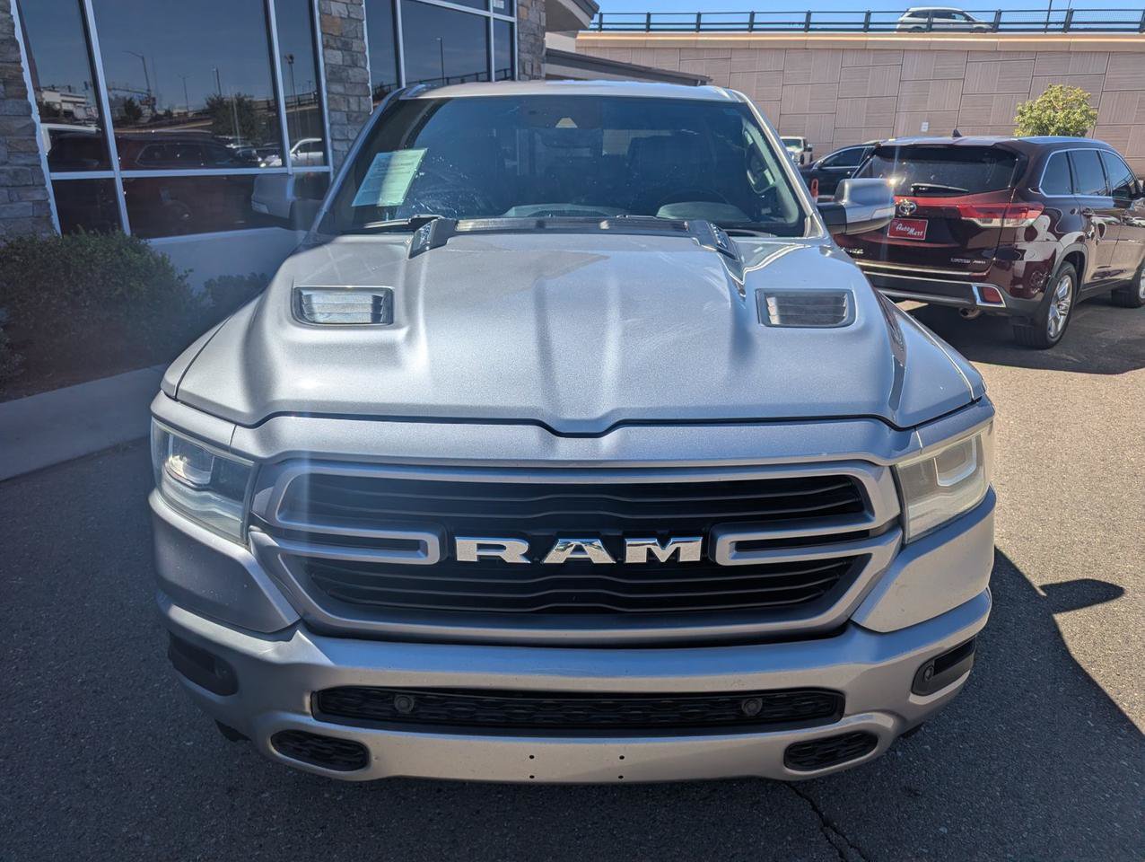 Used 2022 RAM 1500 Laramie w/ Sport Appearance Package AWD/4WD image 7