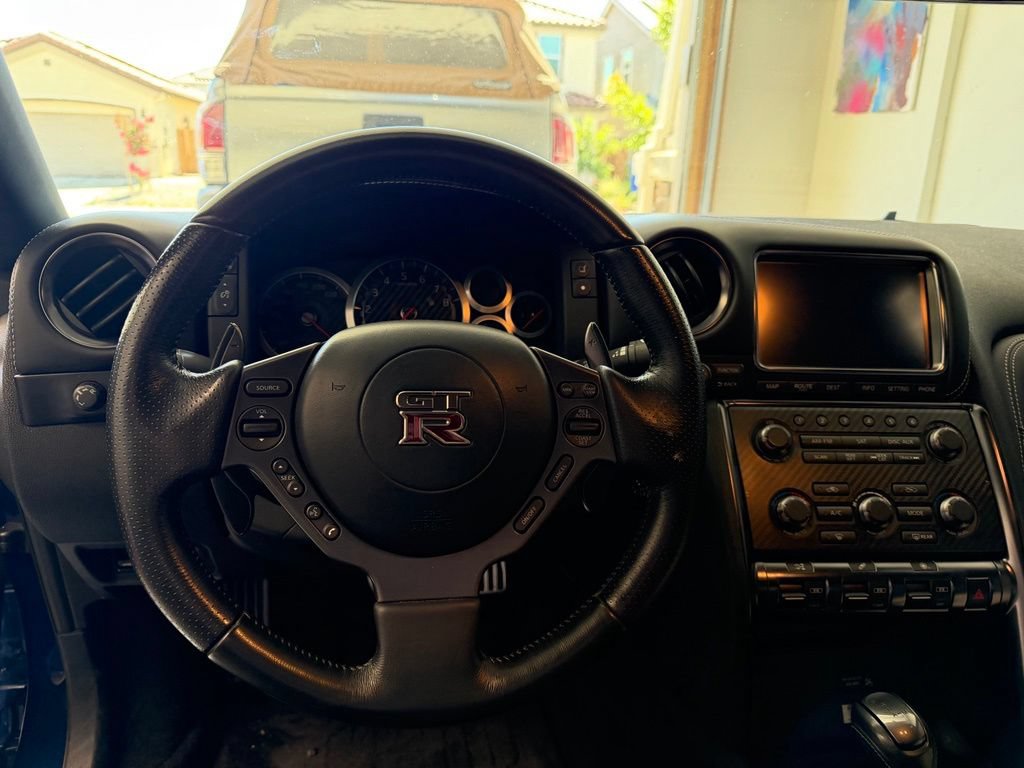 Used 2015 Nissan GT-R Premium AWD/4WD image 18
