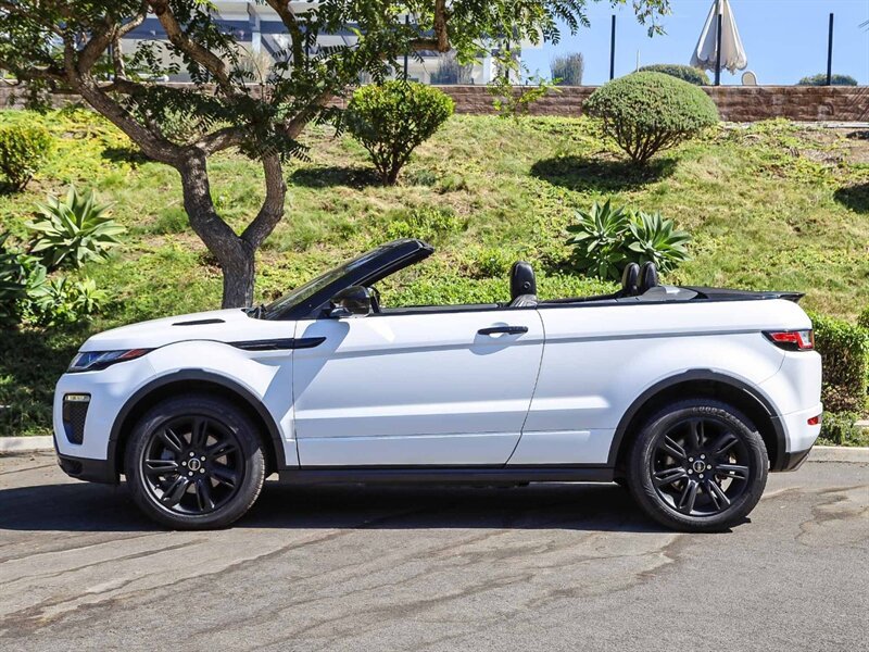 Used 2017 Land Rover Range Rover Evoque HSE Dynamic AWD/4WD image 2