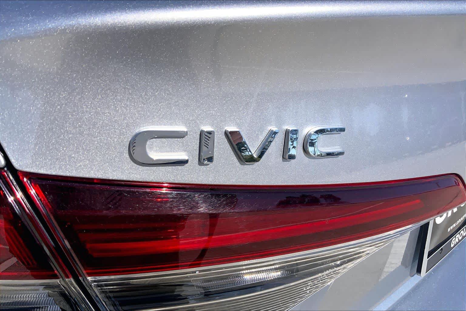 Used 2025 Honda Civic Sport image 29