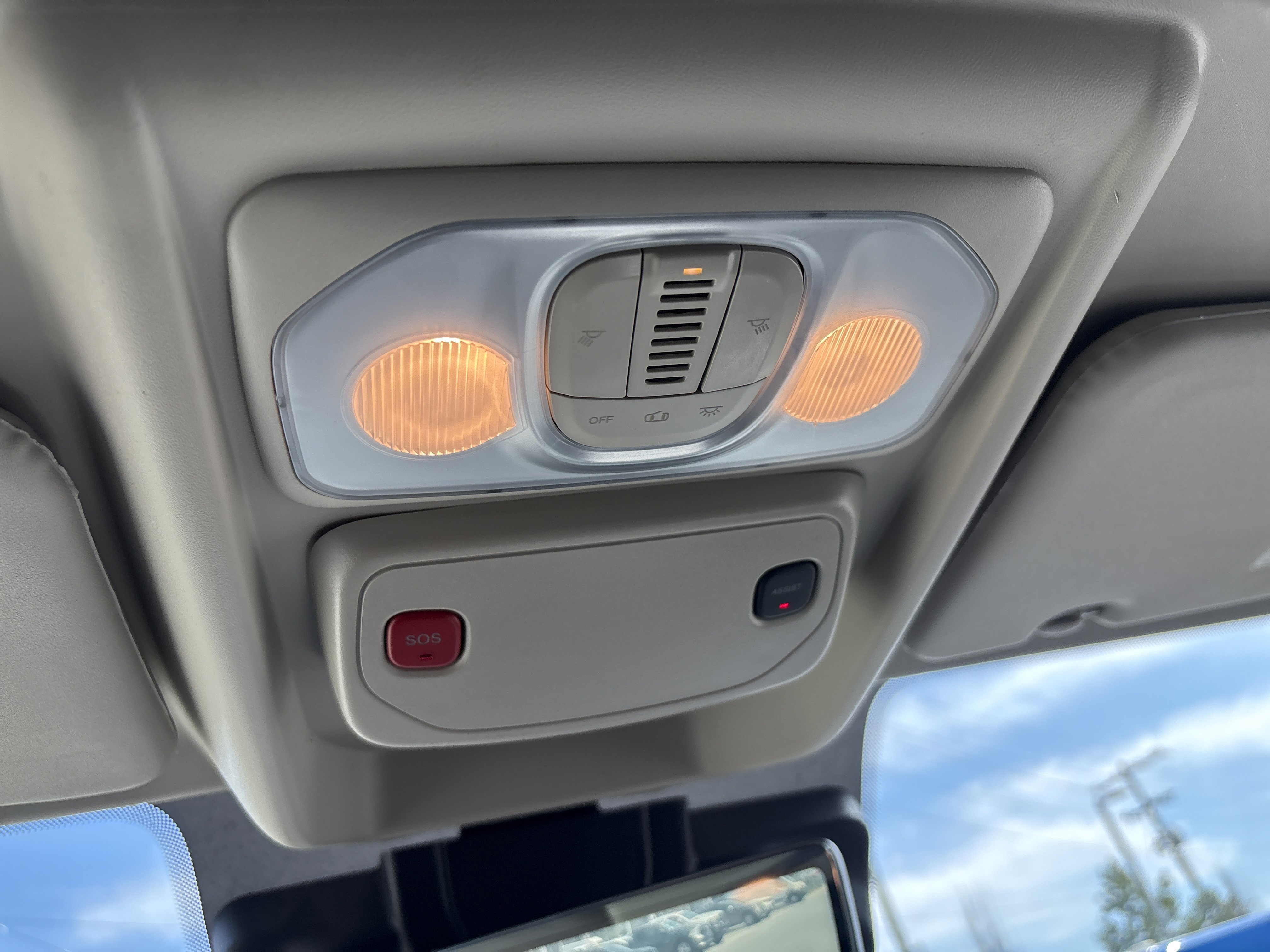 Used 2024 RAM ProMaster 2500 w/ Safety Group image 26