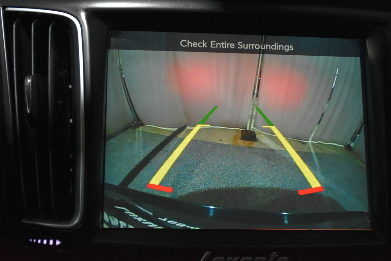 Used 2017 Maserati Levante w/ Luxury Package image 19