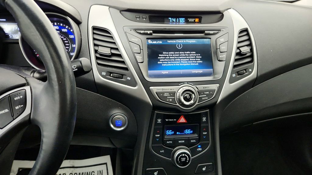 Used 2015 Hyundai Elantra Limited w/ Option Group 05 image 18