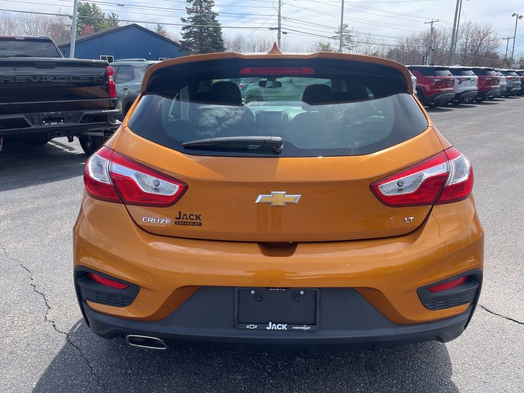 Used 2017 Chevrolet Cruze LT w/ RS Package FWD image 6